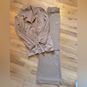 SUZIE KONDI PANT SUIT XS